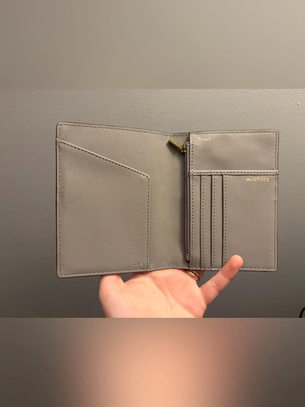 Fossil Passport Holder - Picture 2 of 4